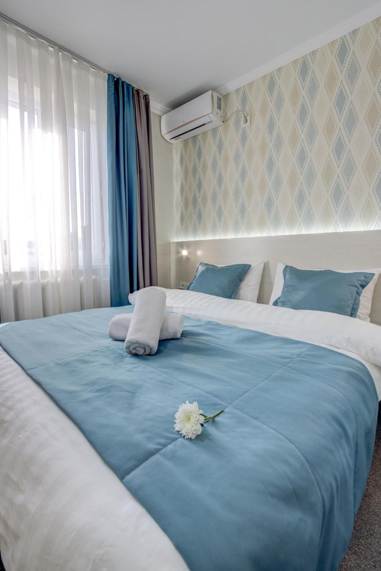 Viva Hotel บิชเคก ภายนอก รูปภาพ