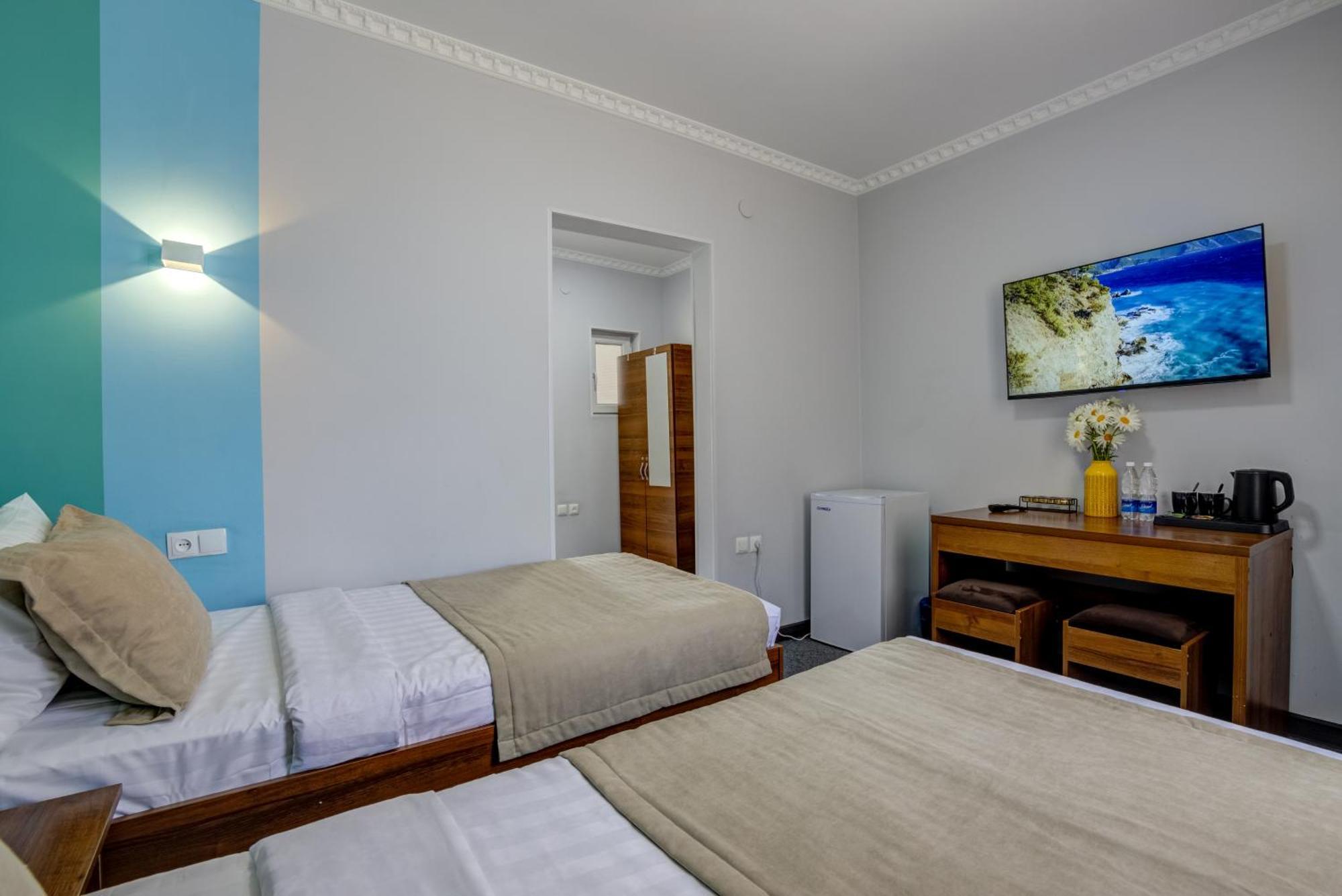 Viva Hotel บิชเคก ภายนอก รูปภาพ