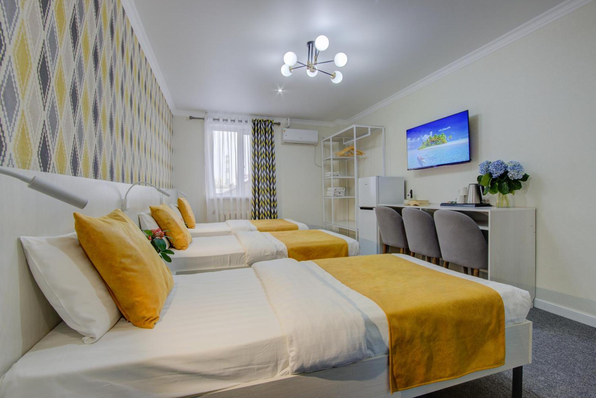 Viva Hotel บิชเคก ภายนอก รูปภาพ