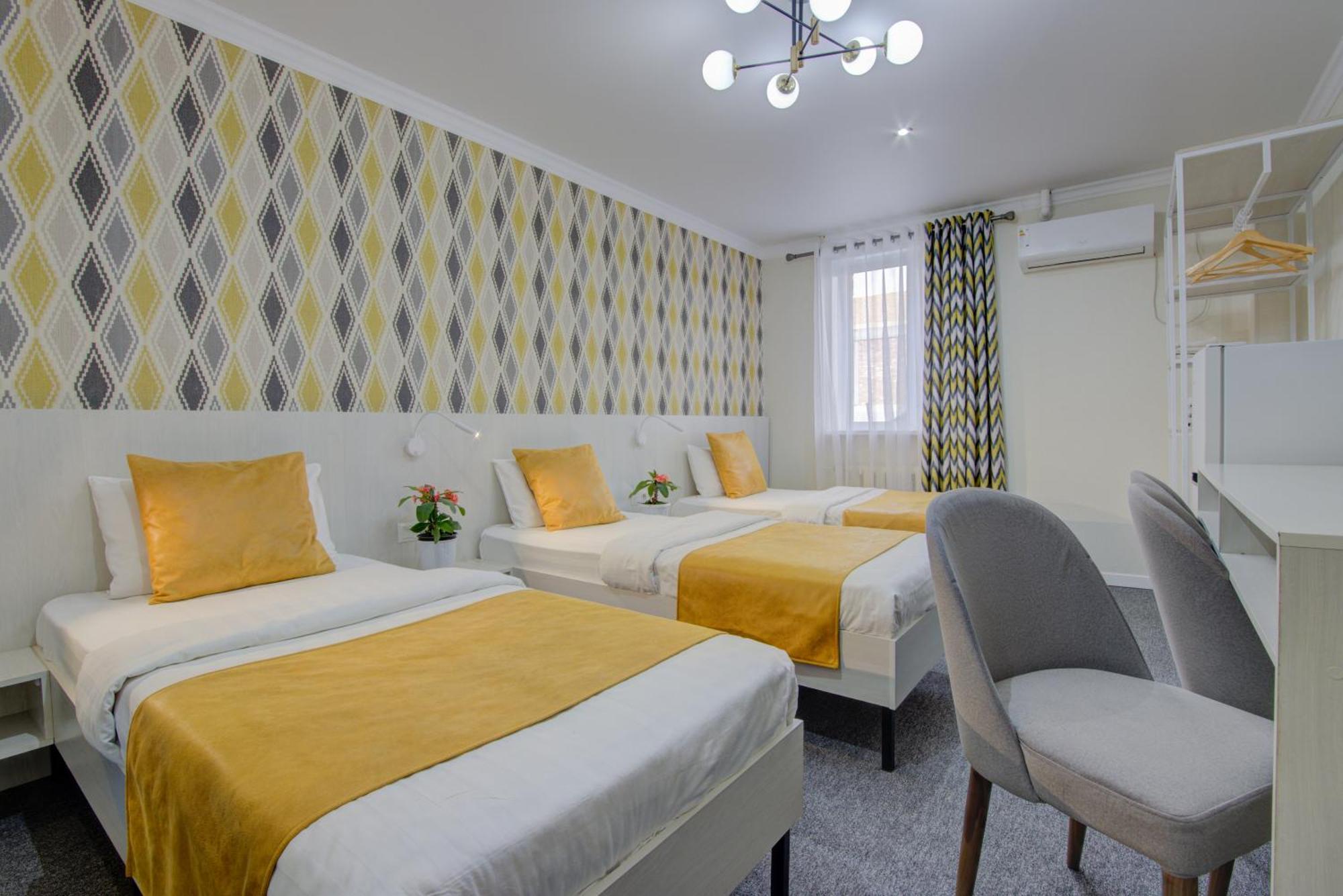 Viva Hotel บิชเคก ภายนอก รูปภาพ